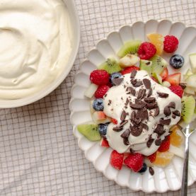 Hjemmelavet råcreme til frugtsalat