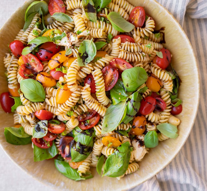 Caprese pastasalat